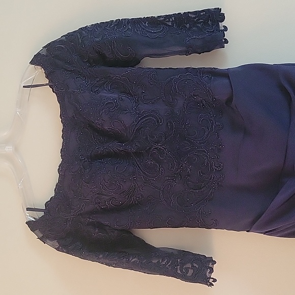 NWOT La Femme Sparkly Off The Shoulder 3/4 Illusion Lace Sleeve Mermaid Gown 2 - Picture 4 of 8